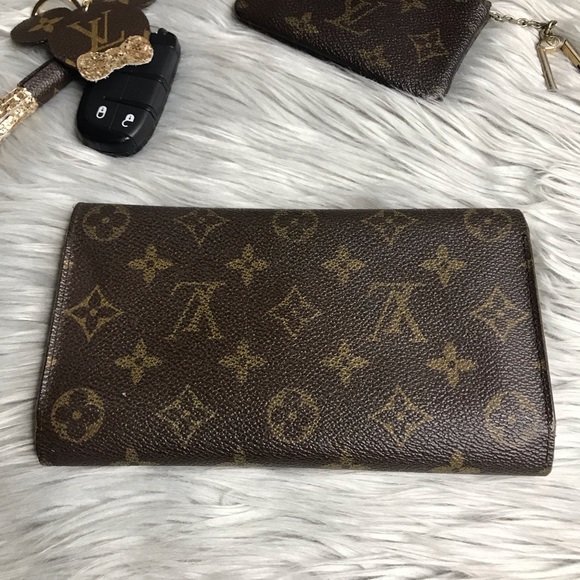 AUTH Louis Vuitton International Wallet MI0945 - Picture 2 of 8